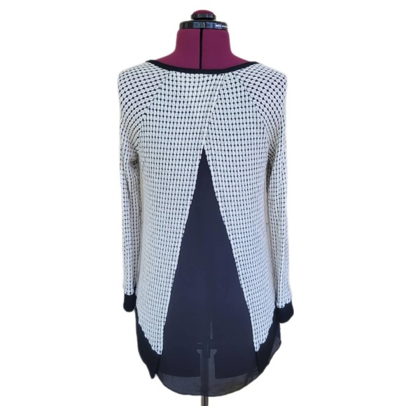 Design Lab Lord & Taylor Split Back Lightweight Layered Shirt Tail Sweater sz XS - Picture 3 of 8